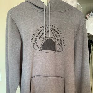*Brand New*The North Face hoodie (NWT)